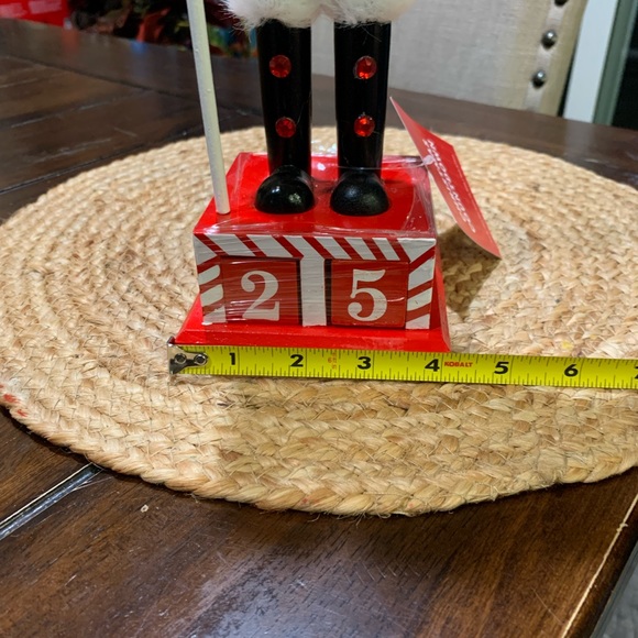 Christmas Countdown Nutcracker - Picture 5 of 6